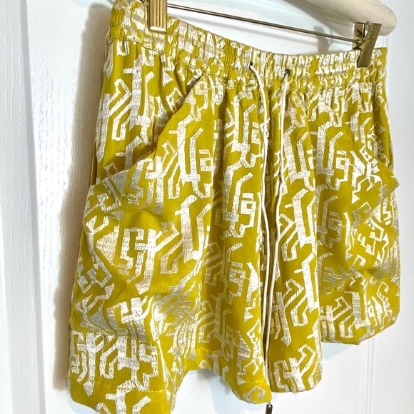 Elevenses Embroidered Gold Shorts - Picture 5 of 16